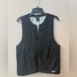 Nike‎ Aerolayer Women Size Medium Black thermal running vest